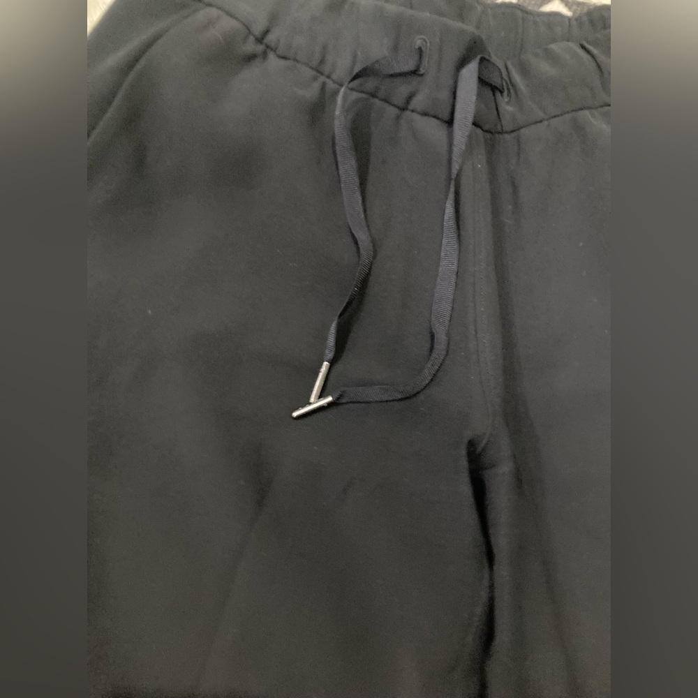 LULULEMON on the fly wide leg pants size 4 - Picture 2 of 4